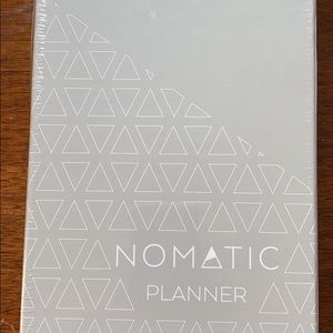 Nomatic undated annual planner